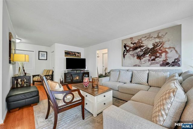 125 Prospect Avenue 11G, Hackensack, NJ 07601