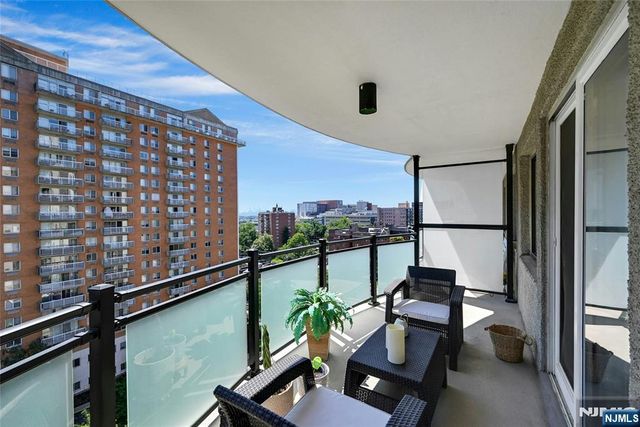 125 Prospect Avenue 11G, Hackensack, NJ 07601