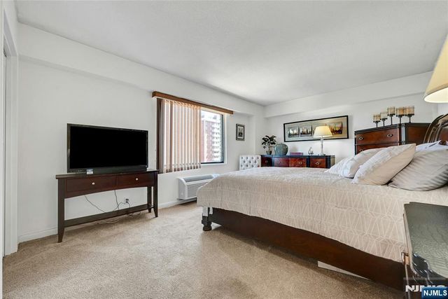 125 Prospect Avenue 11G, Hackensack, NJ 07601