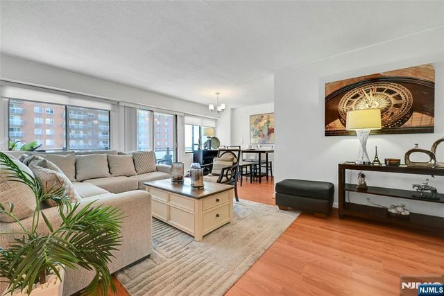 125 Prospect Avenue 11G, Hackensack, NJ 07601