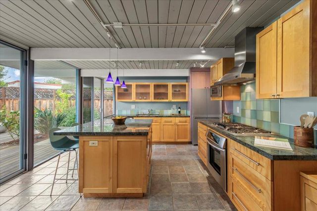 844 Duncardine Way, Sunnyvale, CA 94087