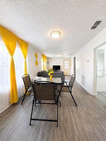 1239 AVENUE K, Haines City, FL 33844