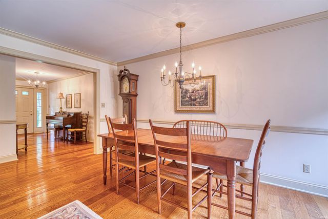 8866 Bayberry Drive, Newburgh, IN 47630