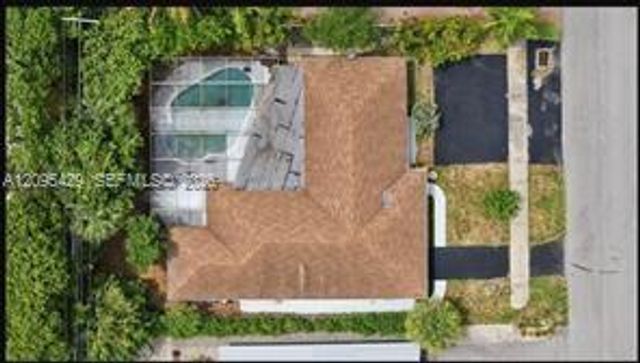 8 NE 9th Avenue A, Deerfield Beach, FL 33441