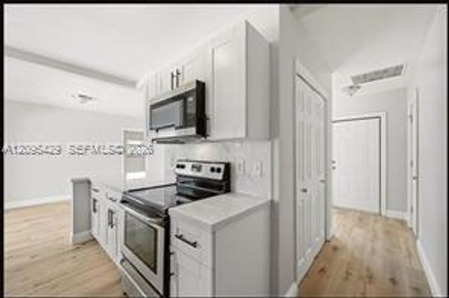 8 NE 9th Avenue A, Deerfield Beach, FL 33441