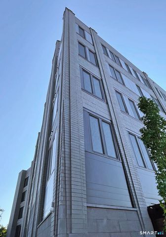 78 Unquowa Place, Fairfield, CT 06824