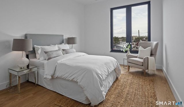 78 Unquowa Place, Fairfield, CT 06824