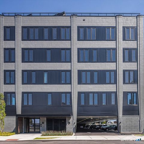 78 Unquowa Place, Fairfield, CT 06824