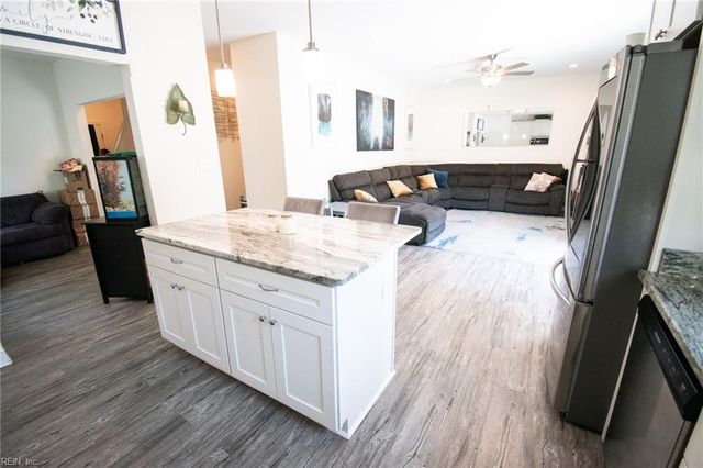 25 Mohawk DR, Portsmouth, VA 23701