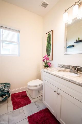 25 Mohawk DR, Portsmouth, VA 23701