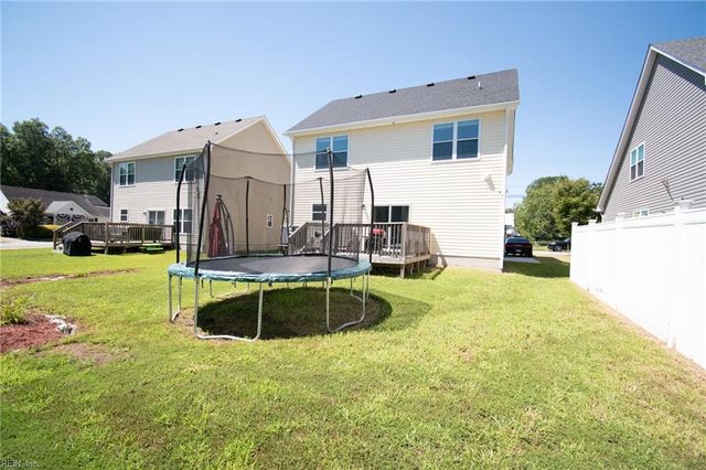 25 Mohawk DR, Portsmouth, VA 23701