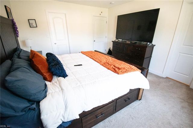 25 Mohawk DR, Portsmouth, VA 23701