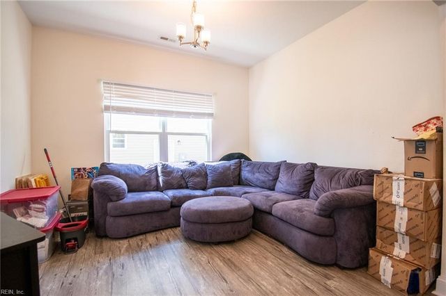 25 Mohawk DR, Portsmouth, VA 23701