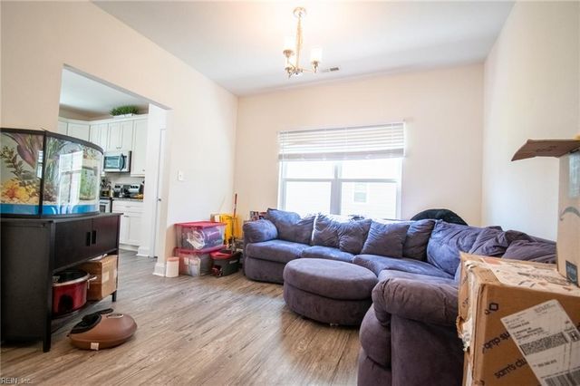 25 Mohawk DR, Portsmouth, VA 23701