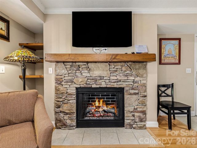 331 Bowling Park Road, Asheville, NC 28803