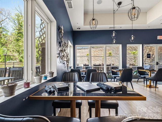 331 Bowling Park Road, Asheville, NC 28803