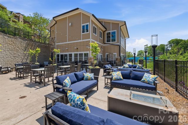 331 Bowling Park Road, Asheville, NC 28803