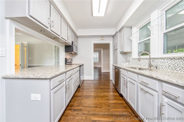 220 NE Bradford Avenue, Fayetteville, NC 28301