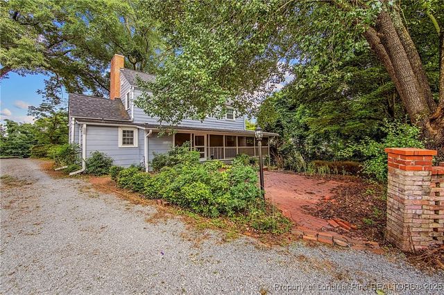 220 NE Bradford Avenue, Fayetteville, NC 28301