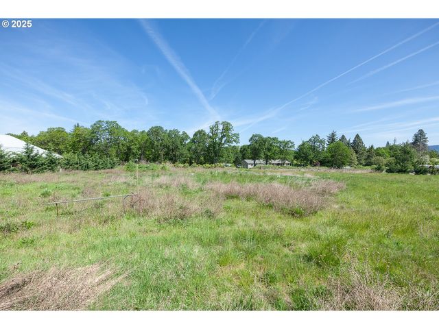 Douglas Fir Dr, Hood River, OR 97031