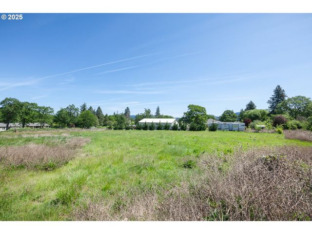 Douglas Fir Dr, Hood River, OR 97031