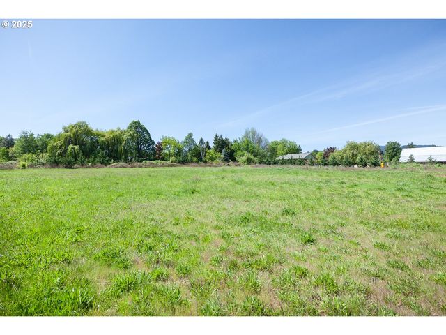 Douglas Fir Dr, Hood River, OR 97031