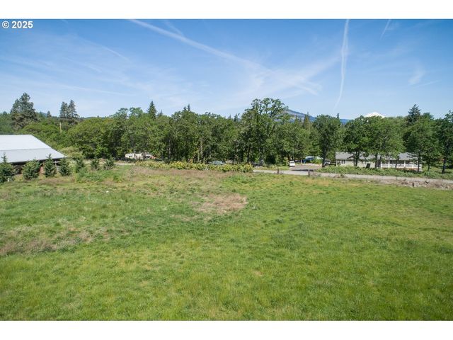 Douglas Fir Dr, Hood River, OR 97031