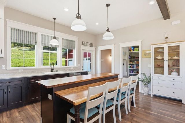 17517 N Abigail Ln, Spokane, WA 99208