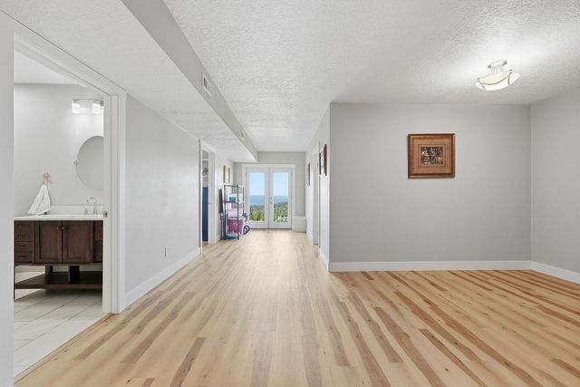 17517 N Abigail Ln, Spokane, WA 99208
