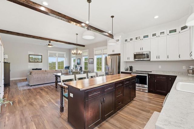 17517 N Abigail Ln, Spokane, WA 99208