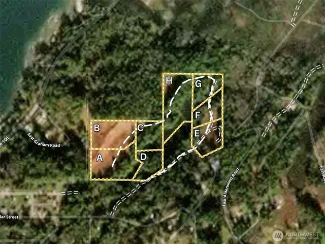 105 E Lakewood Drive, Belfair, WA 98528
