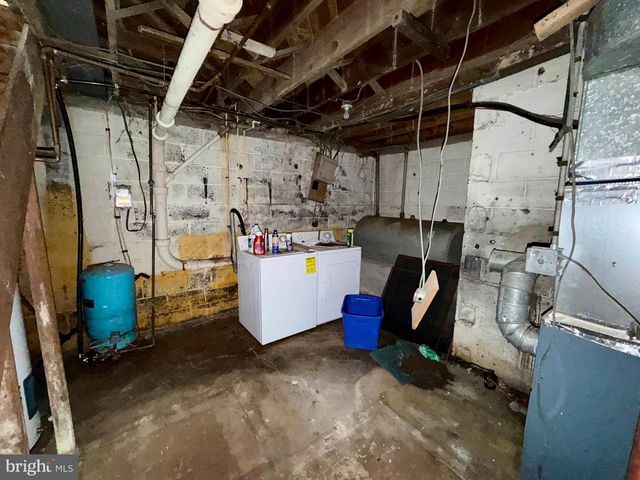 12 GUNPOWDER RD, Glen Arm, MD 21057