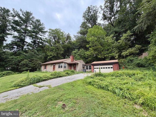 12 GUNPOWDER RD, Glen Arm, MD 21057