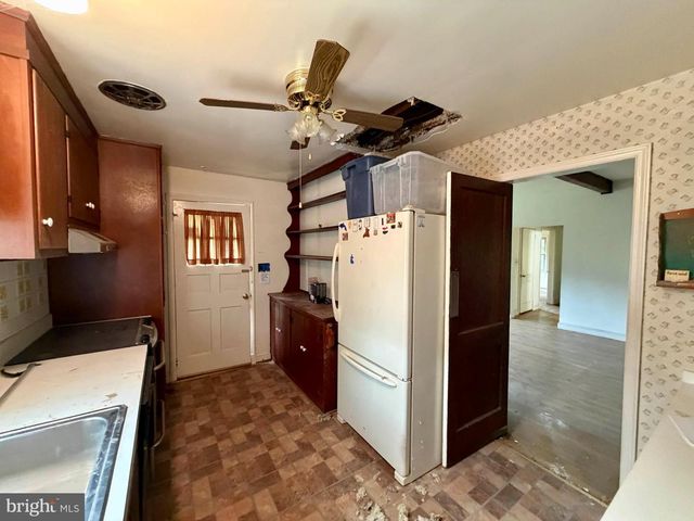 12 GUNPOWDER RD, Glen Arm, MD 21057
