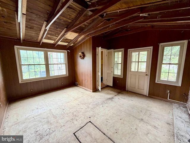 12 GUNPOWDER RD, Glen Arm, MD 21057