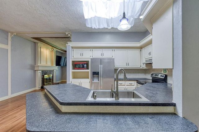 1320 SW 118th Place, Oklahoma City, OK 73170
