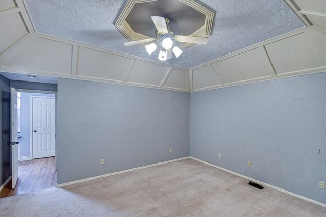 1320 SW 118th Place, Oklahoma City, OK 73170