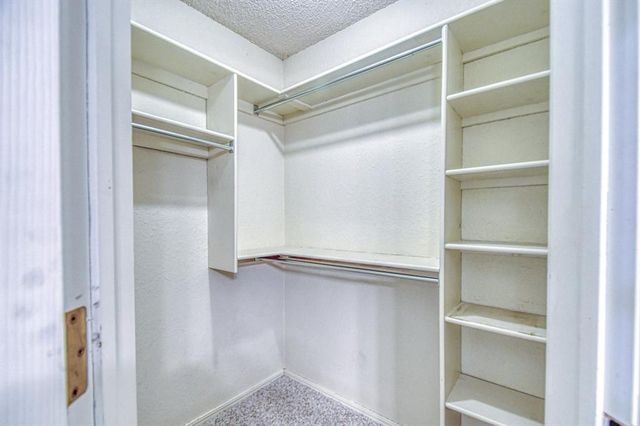 1320 SW 118th Place, Oklahoma City, OK 73170