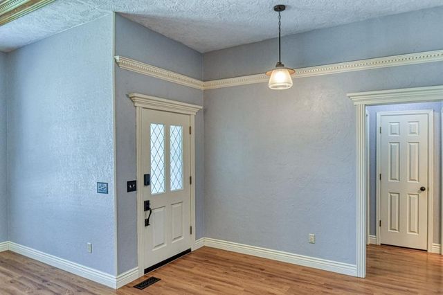 1320 SW 118th Place, Oklahoma City, OK 73170