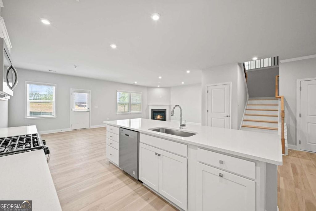 388 Capri Court, Mcdonough, GA 30252 — photo 5