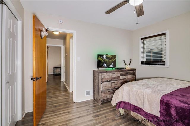 2123 E 18TH ST, Cheyenne, WY 82001