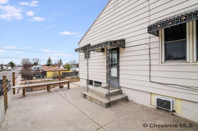 2123 E 18TH ST, Cheyenne, WY 82001