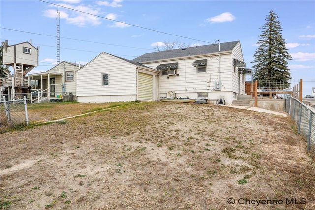 2123 E 18TH ST, Cheyenne, WY 82001