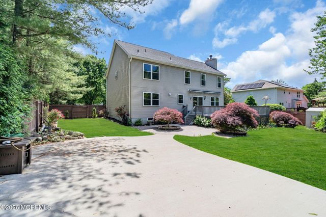 4 Alpine Trail, Tinton Falls, NJ 07712