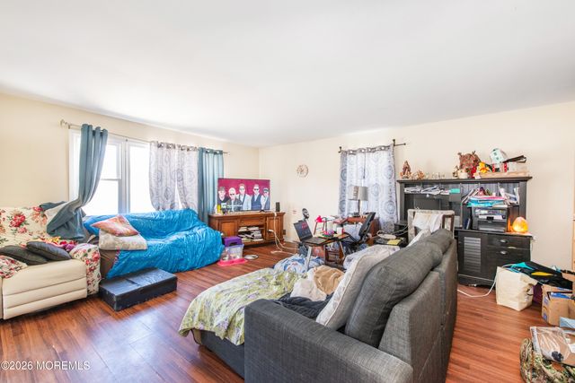 128 Highland Boulevard, Keansburg, NJ 07734
