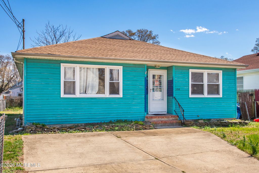 128 Highland Boulevard, Keansburg, NJ 07734