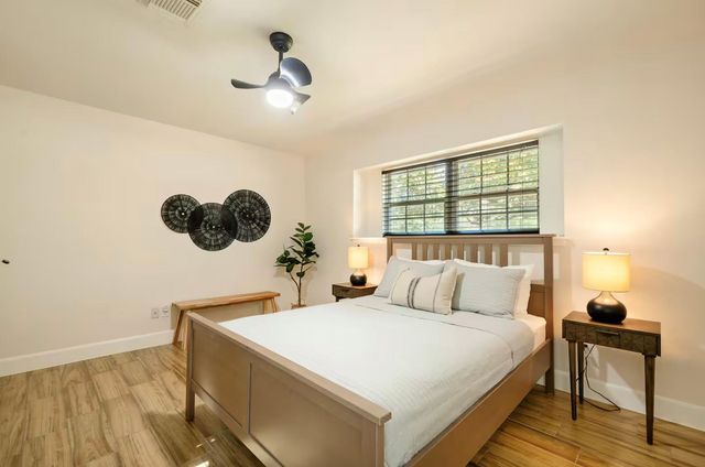 9651 Richmond Avenue, Houston, TX 77063