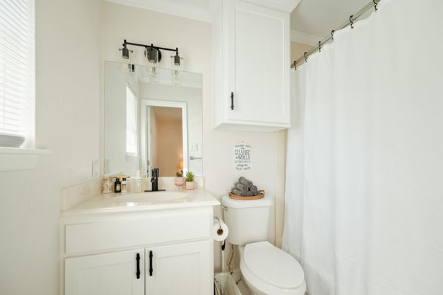 9651 Richmond Avenue, Houston, TX 77063