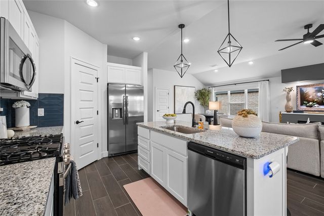 6408 NW Zella Street, Bentonville, AR 72713