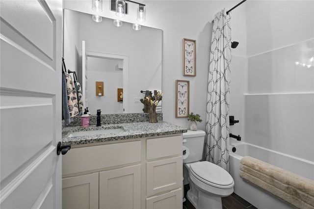 6408 NW Zella Street, Bentonville, AR 72713